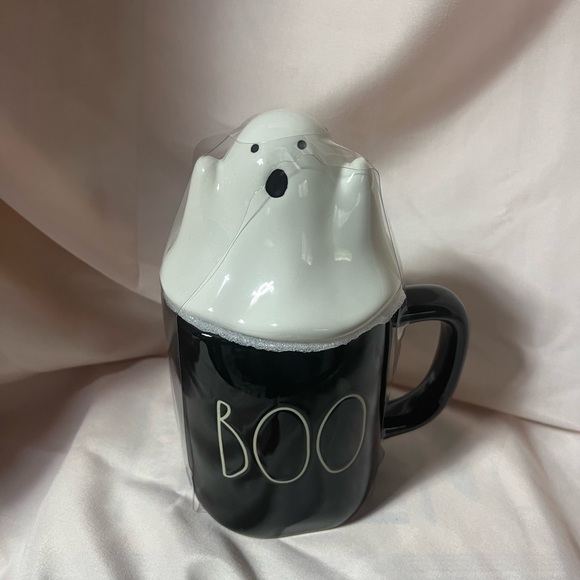 Rae Dunn NEW Halloween mug “BOO” Black with white Ghost Topper - Picture 2 of 5